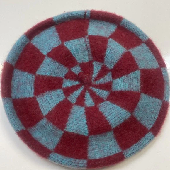 NWT URBAN OUTFITTERS beret - Picture 3 of 6